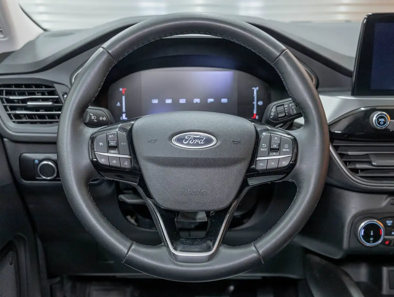 Ford Escape снимка Ford Escape