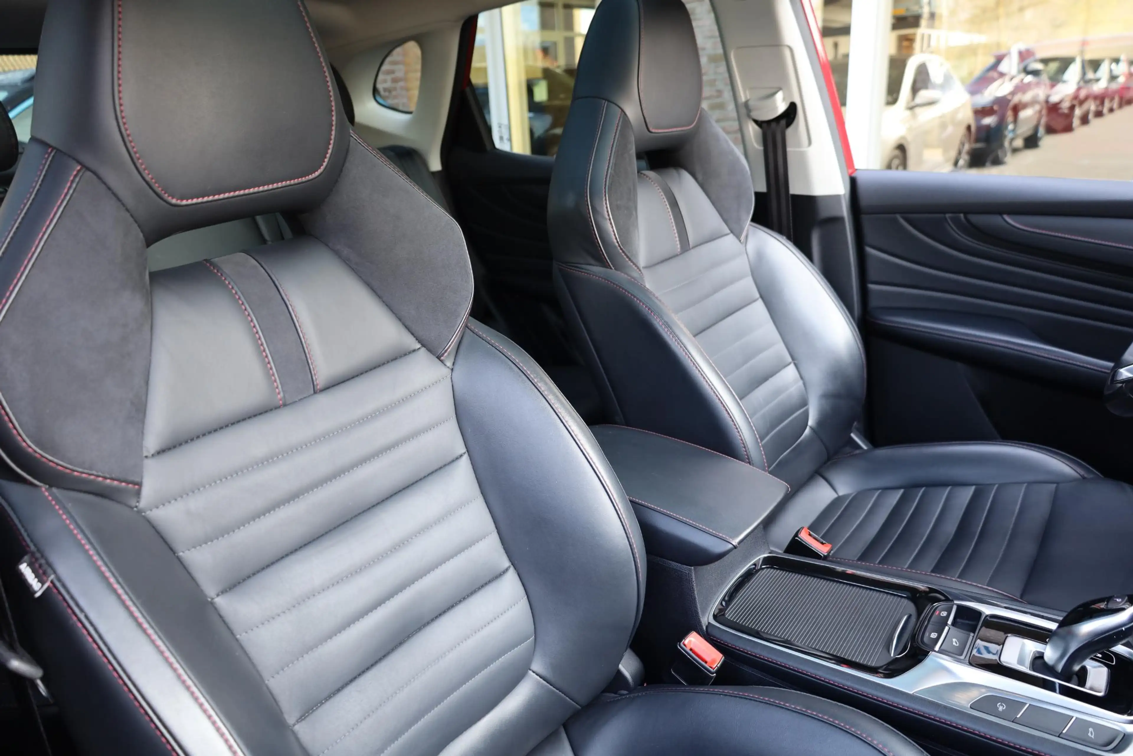 MG EHS 1.5 TGDI Luxury PANO 360-CAMERA LEER DAB CARPLAY N — photo 35