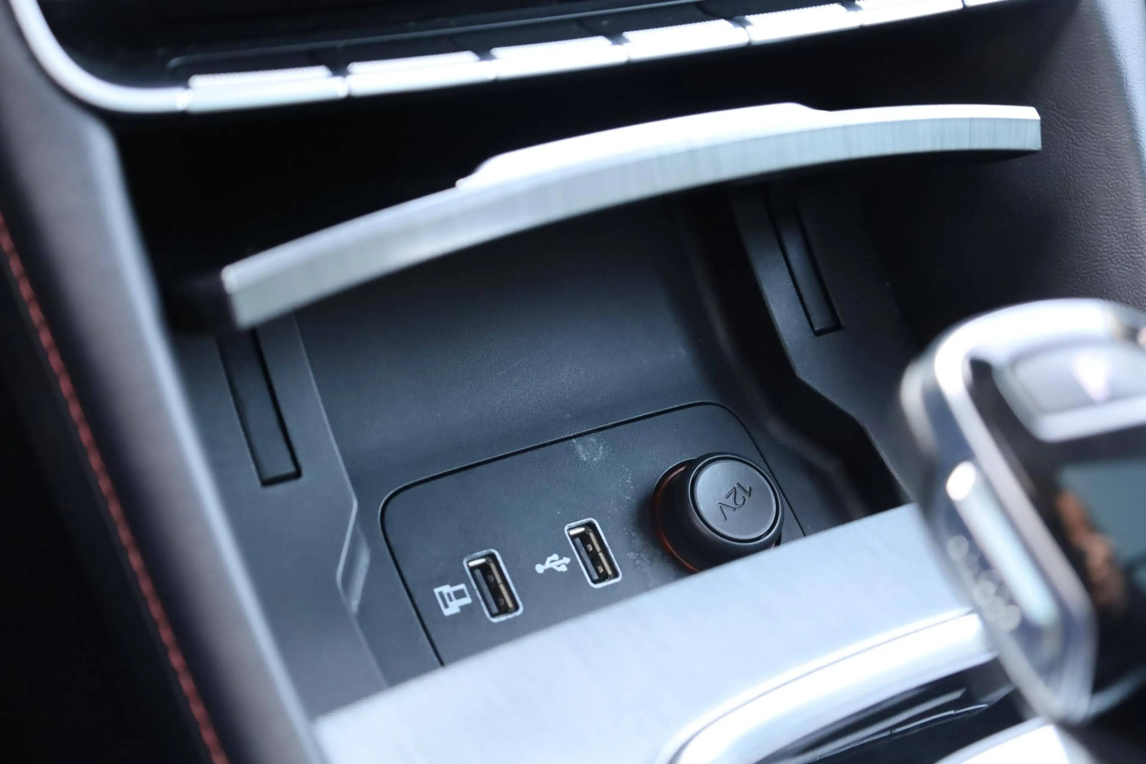 MG EHS 1.5 TGDI Luxury PANO 360-CAMERA LEER DAB CARPLAY N — photo 18