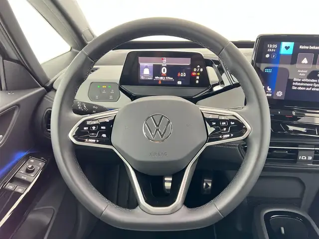 Volkswagen ID.3 view 15