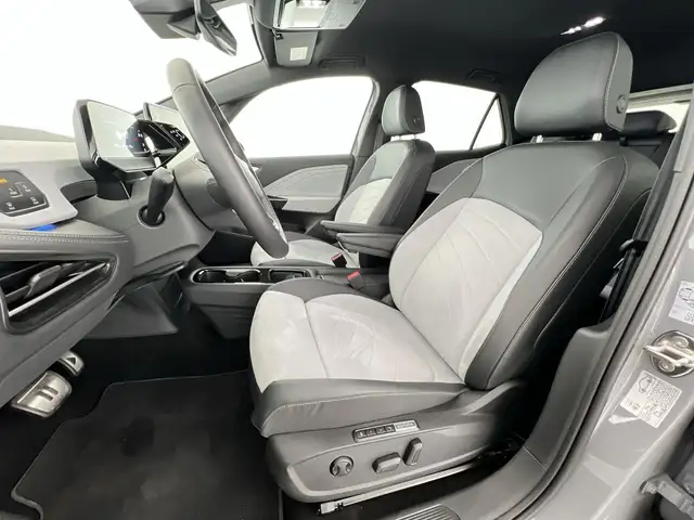 Volkswagen ID.3 view 7