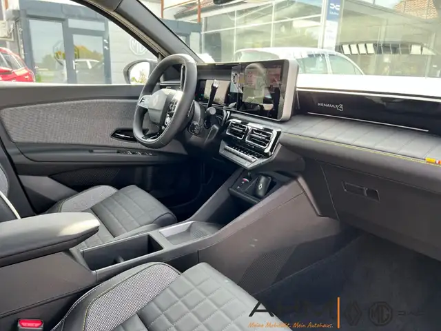 Renault Electric Iconic view 14