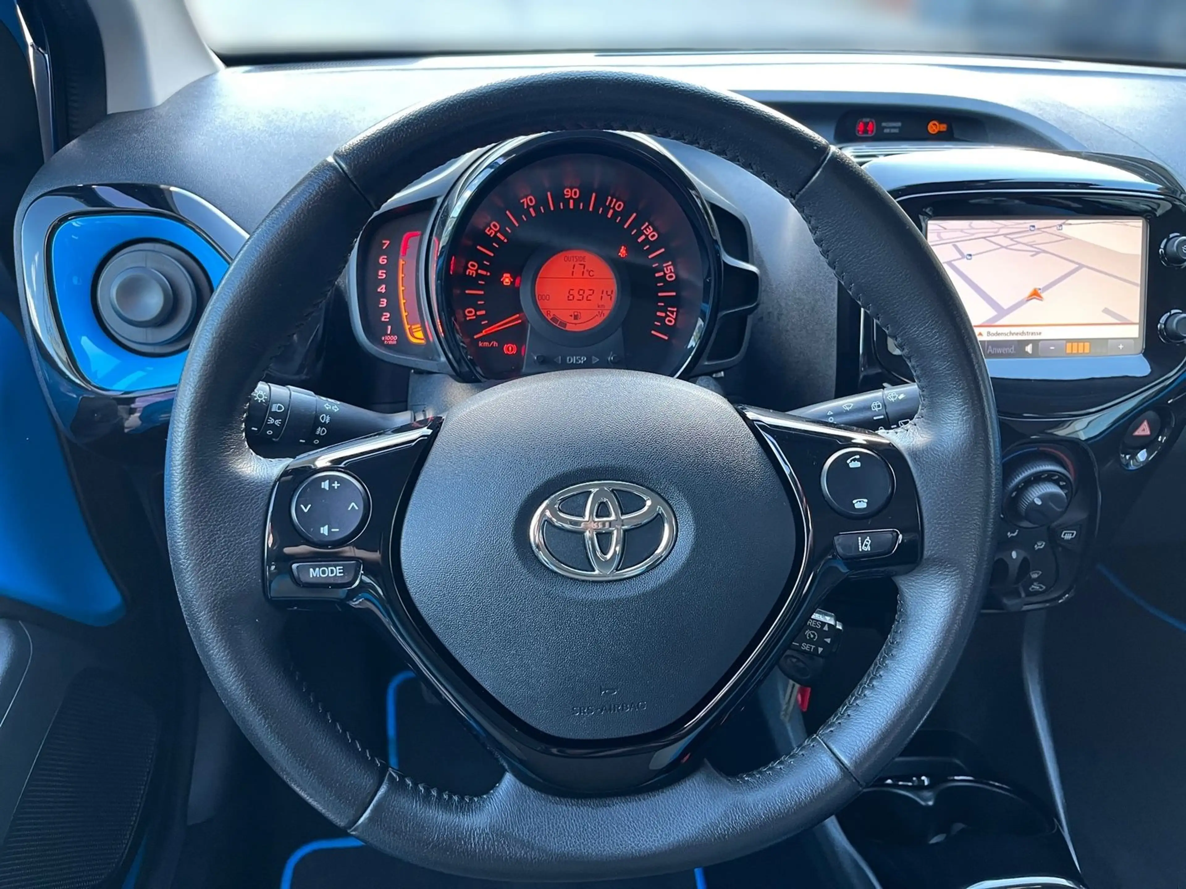 Toyota Aygo 1.0 x-cite,Kamera,Klima,Bluetooth,USB — photo 8
