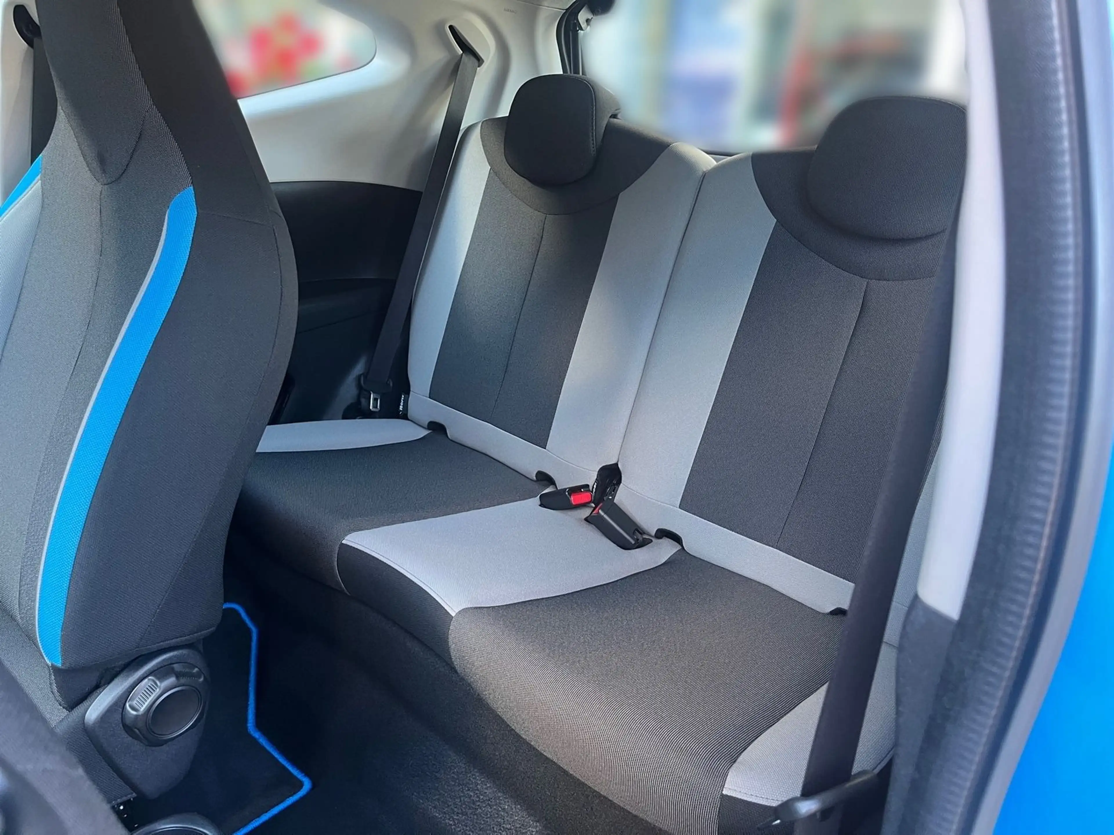 Toyota Aygo 1.0 x-cite,Kamera,Klima,Bluetooth,USB — photo 11