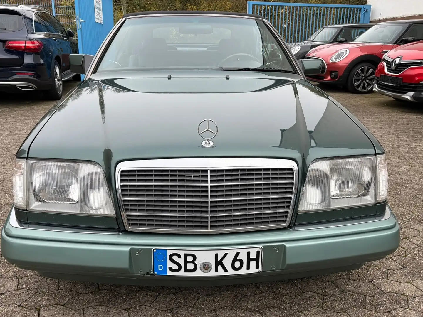 Mercedes-Benz E 320 W124 Cabrio Top Zustand  2+ H-Kennzeichen Grün - 2