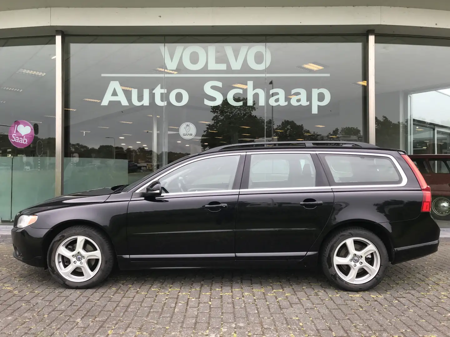 Volvo V70 1.6 T4 Limited Ed. Family Line Automaat | Rijklaar Schwarz - 2