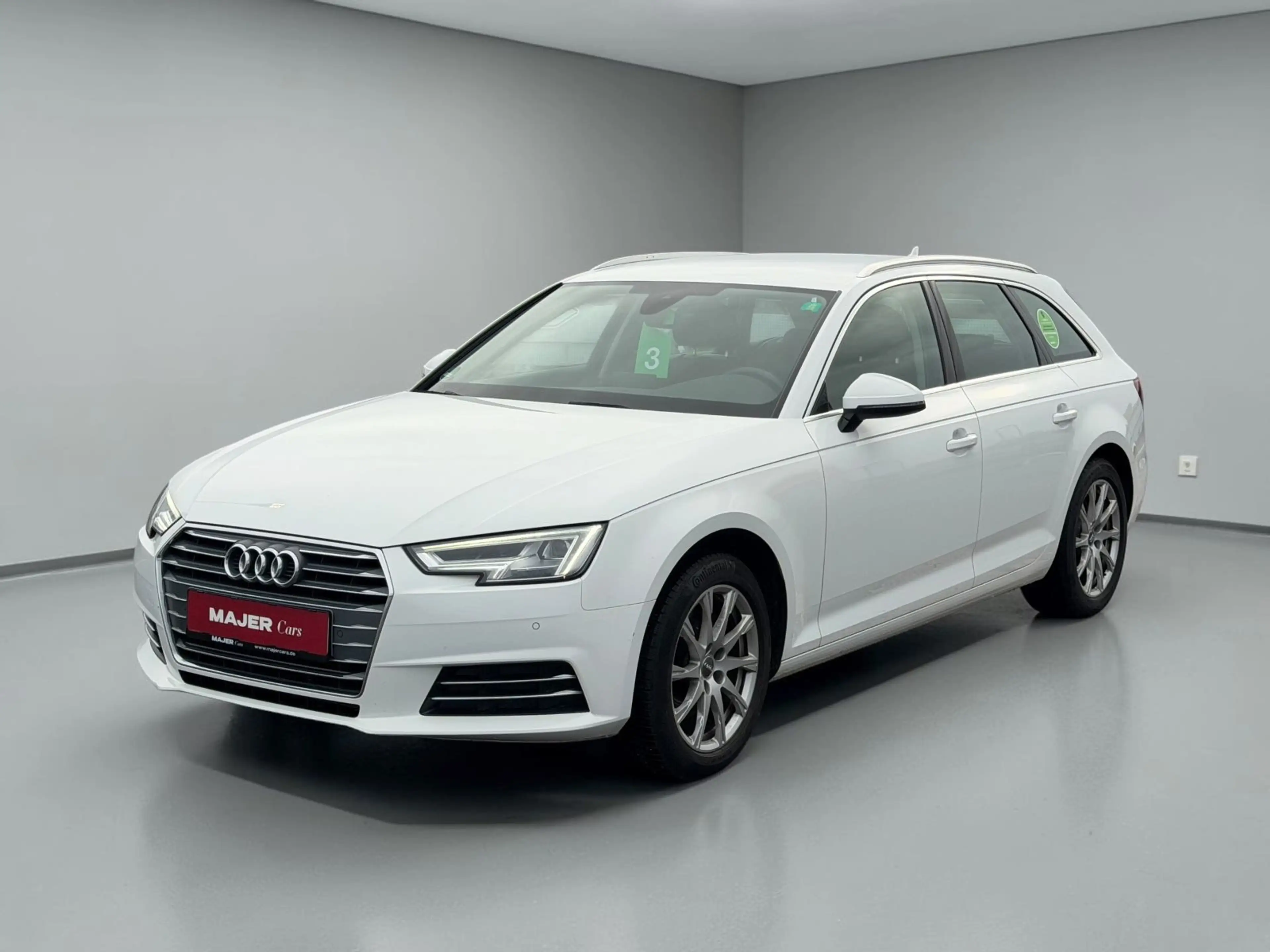 Audi A4 Avant S-Line*AHK*LED*DSPSound*TEMPO*PDC*NAVI