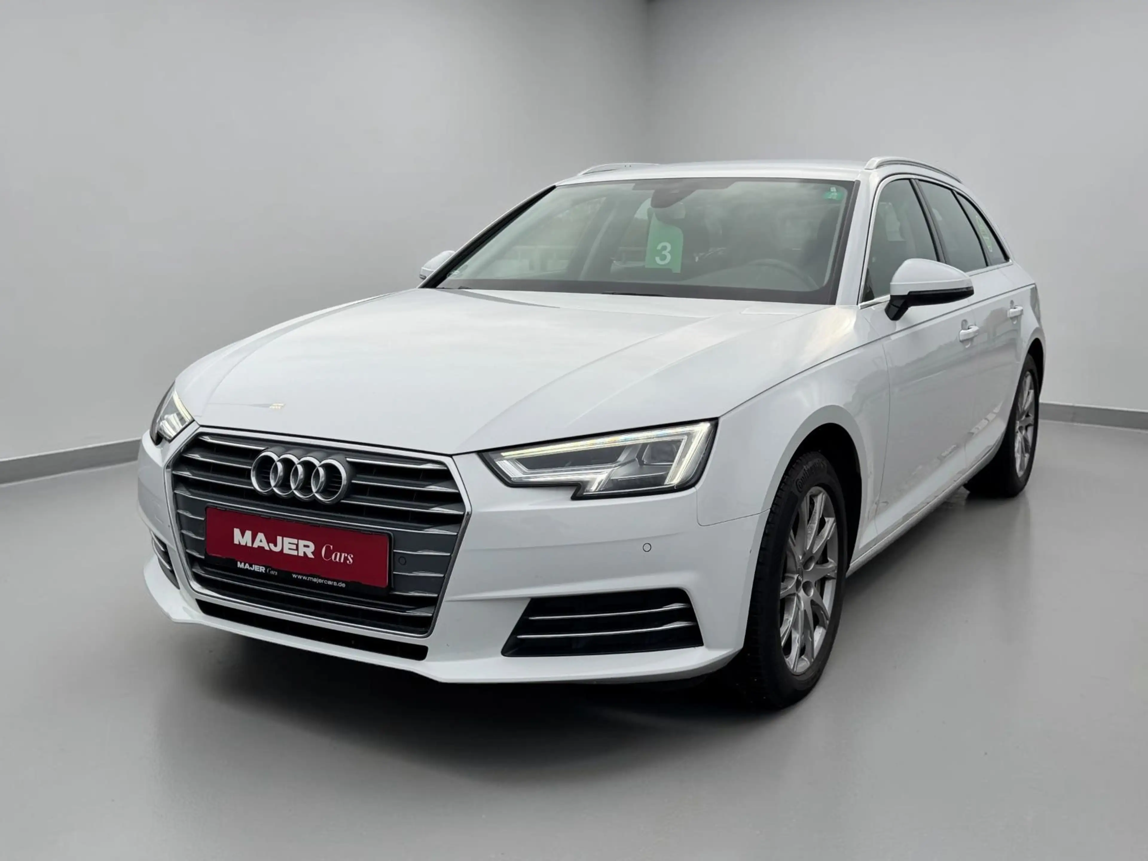 Audi A4 Avant S-Line*AHK*LED*DSPSound*TEMPO*PDC*NAVI — photo 2