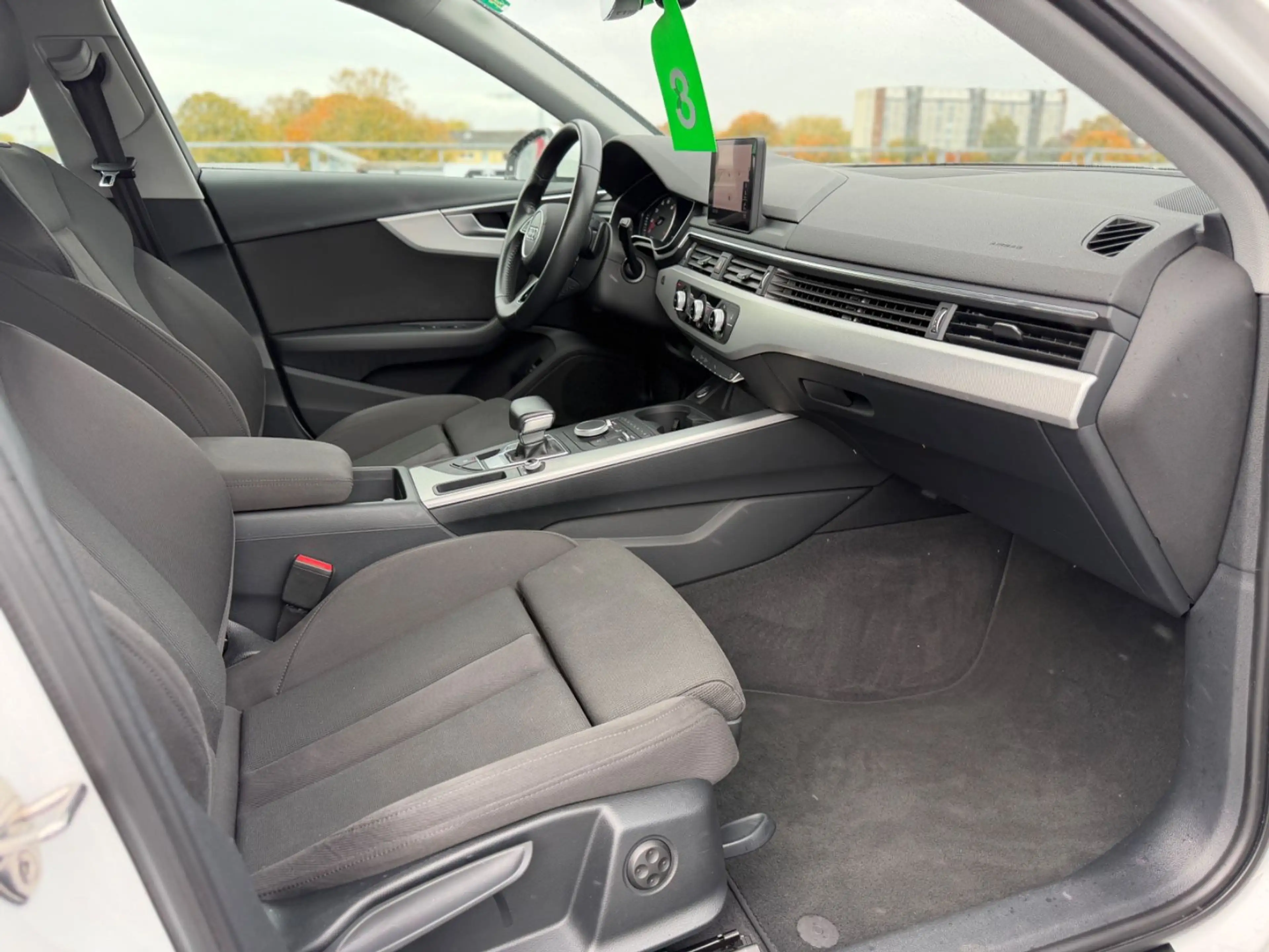 Audi A4 Avant S-Line*AHK*LED*DSPSound*TEMPO*PDC*NAVI — photo 14