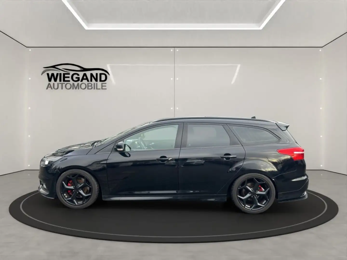 Ford Focus Turnier EcoBoost ST+LEDER+NAVI+TEMPOMAT Schwarz - 2