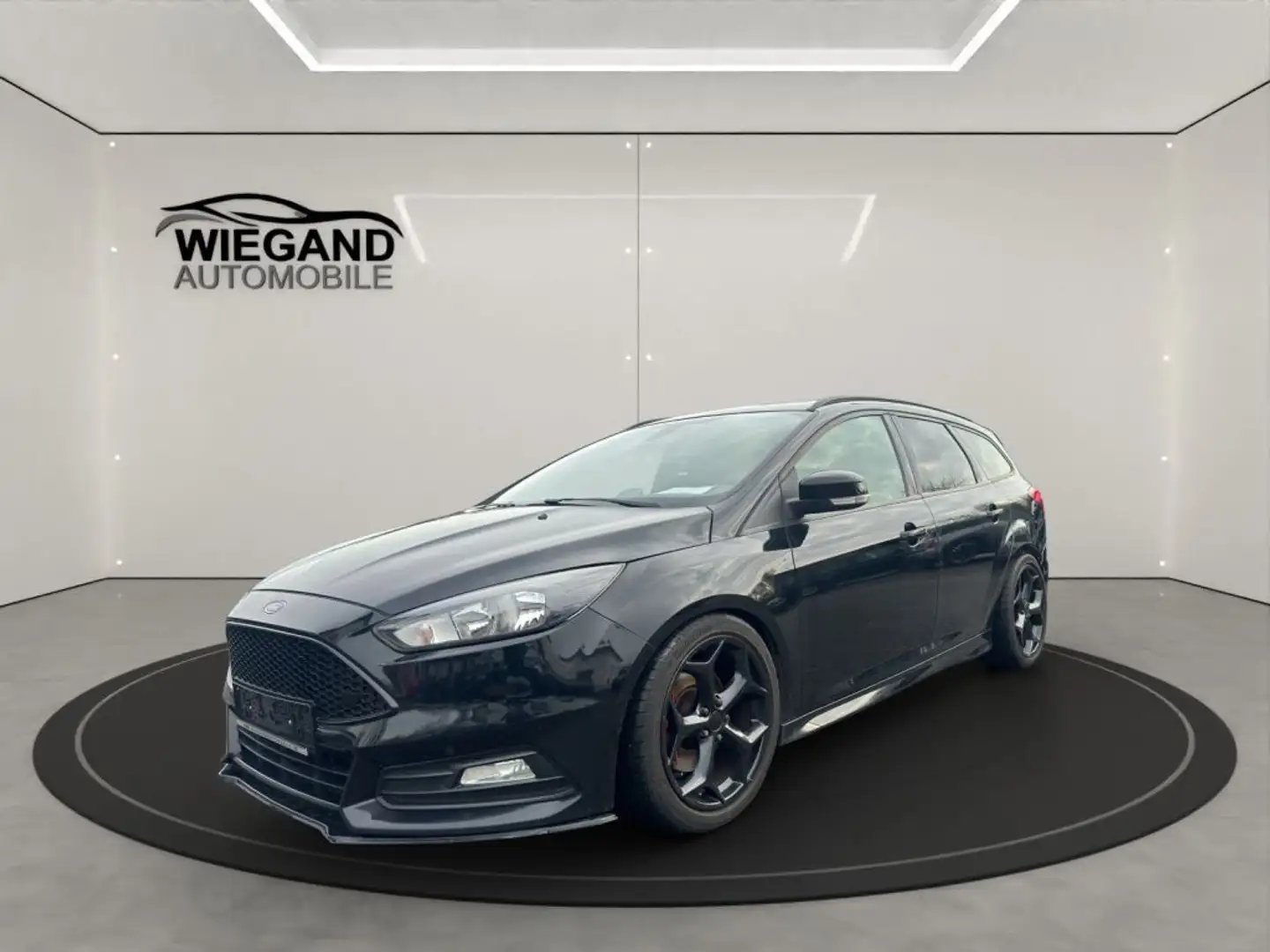 Ford Focus Turnier EcoBoost ST+LEDER+NAVI+TEMPOMAT Schwarz - 1