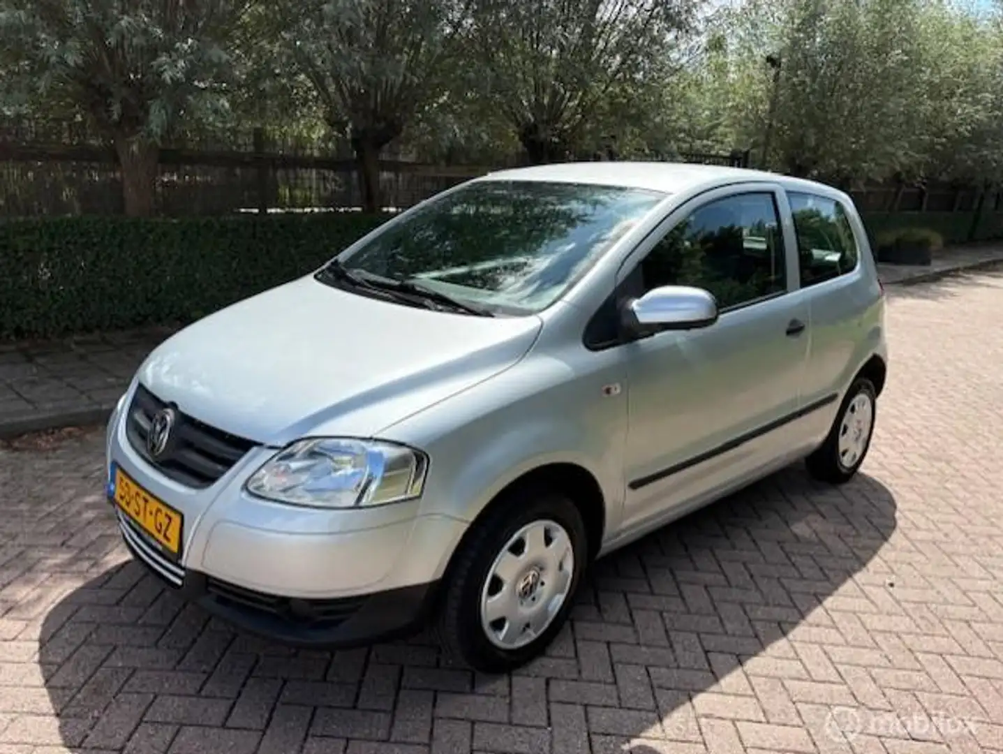 Volkswagen Fox 1.2 Nieuwe APK Grijs - 1