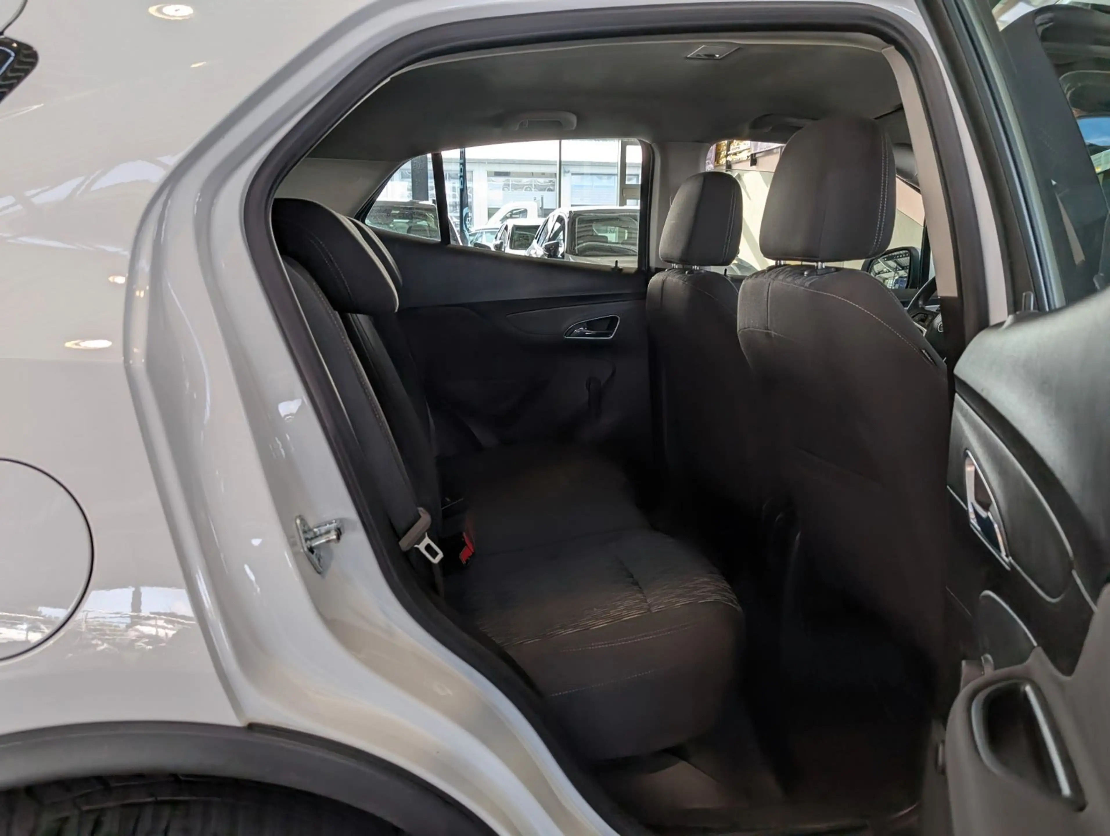 Opel Mokka Tempomat Klimaanlage Allwetterreifen AHK — photo 14