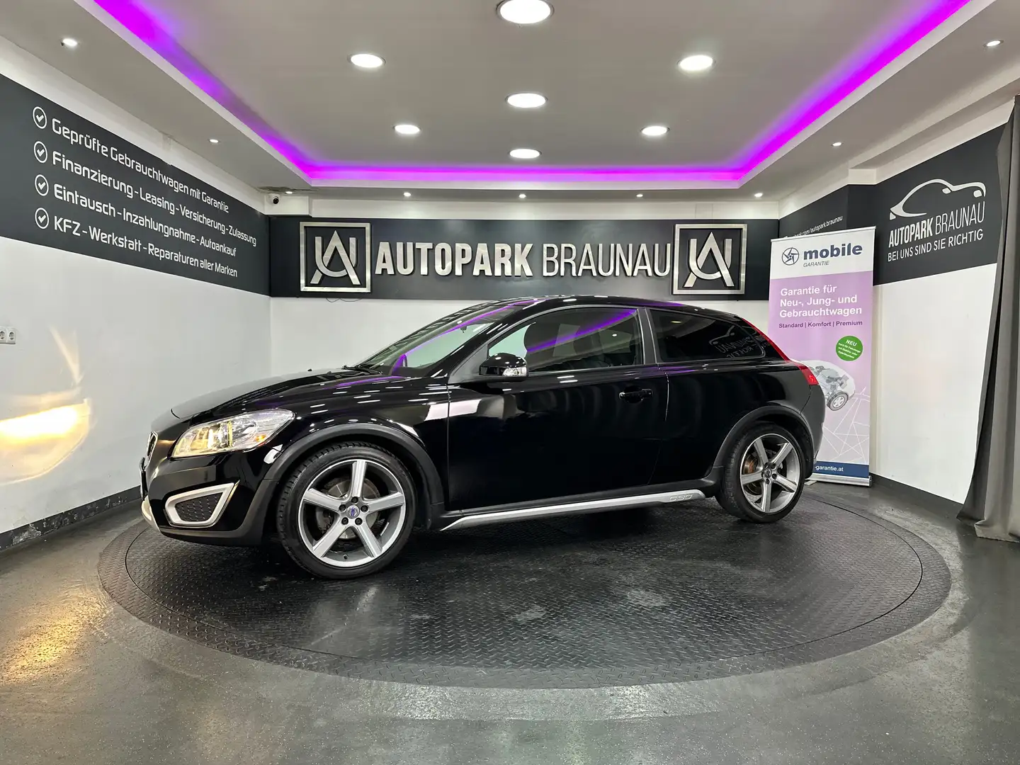 Volvo C30 1,6 Kinetic Coupé *PDC*WENIG-KM* Black - 2