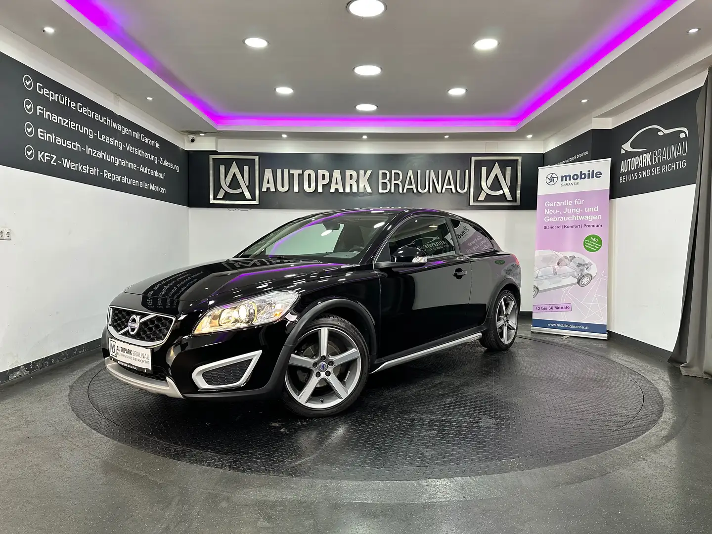 Volvo C30 1,6 Kinetic Coupé *PDC*WENIG-KM* Black - 1