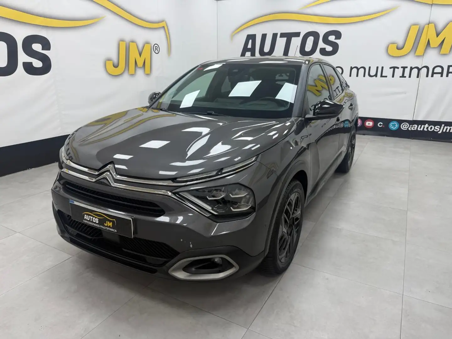 Citroen C4 1.2 PureTech Shine S&S 130 Gris - 2