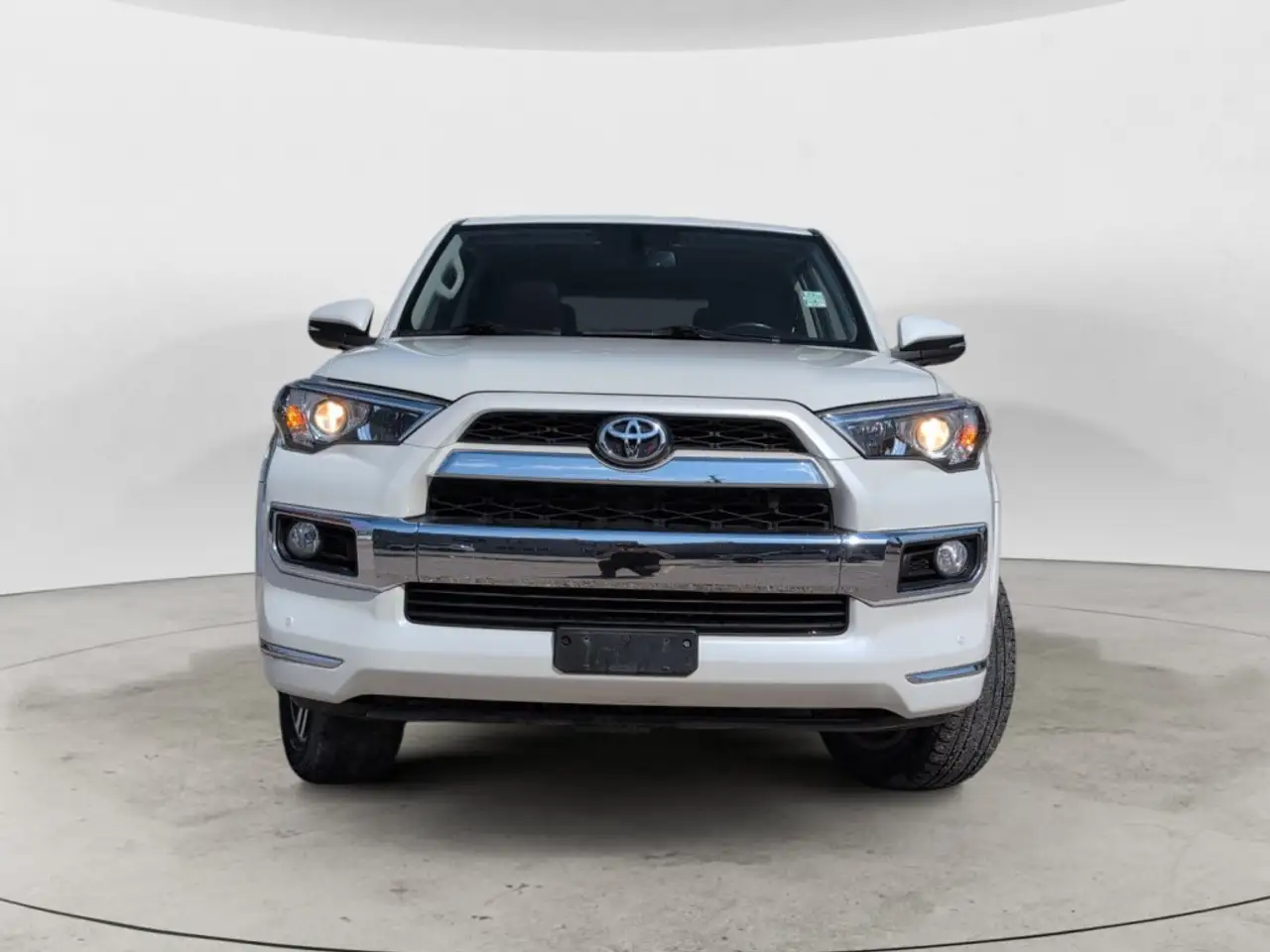 Toyota 4-Runner снимка Toyota 4-Runner