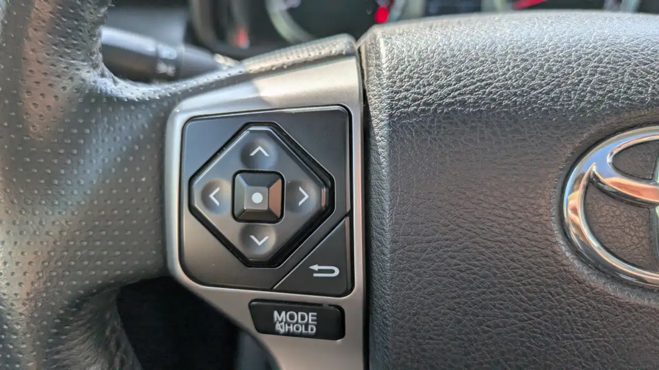 Toyota 4-Runner снимка Toyota 4-Runner