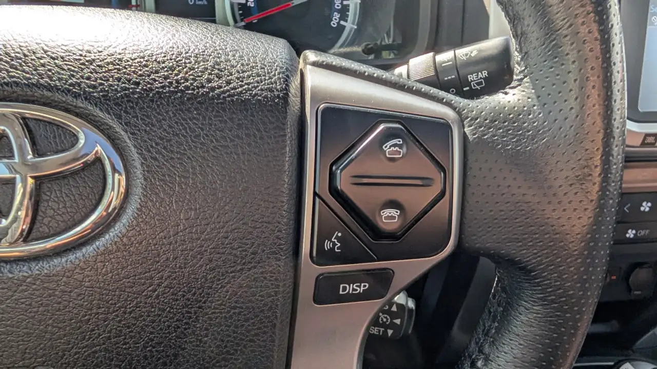Toyota 4-Runner снимка Toyota 4-Runner