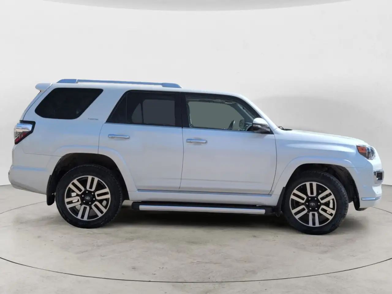 Toyota 4-Runner снимка Toyota 4-Runner