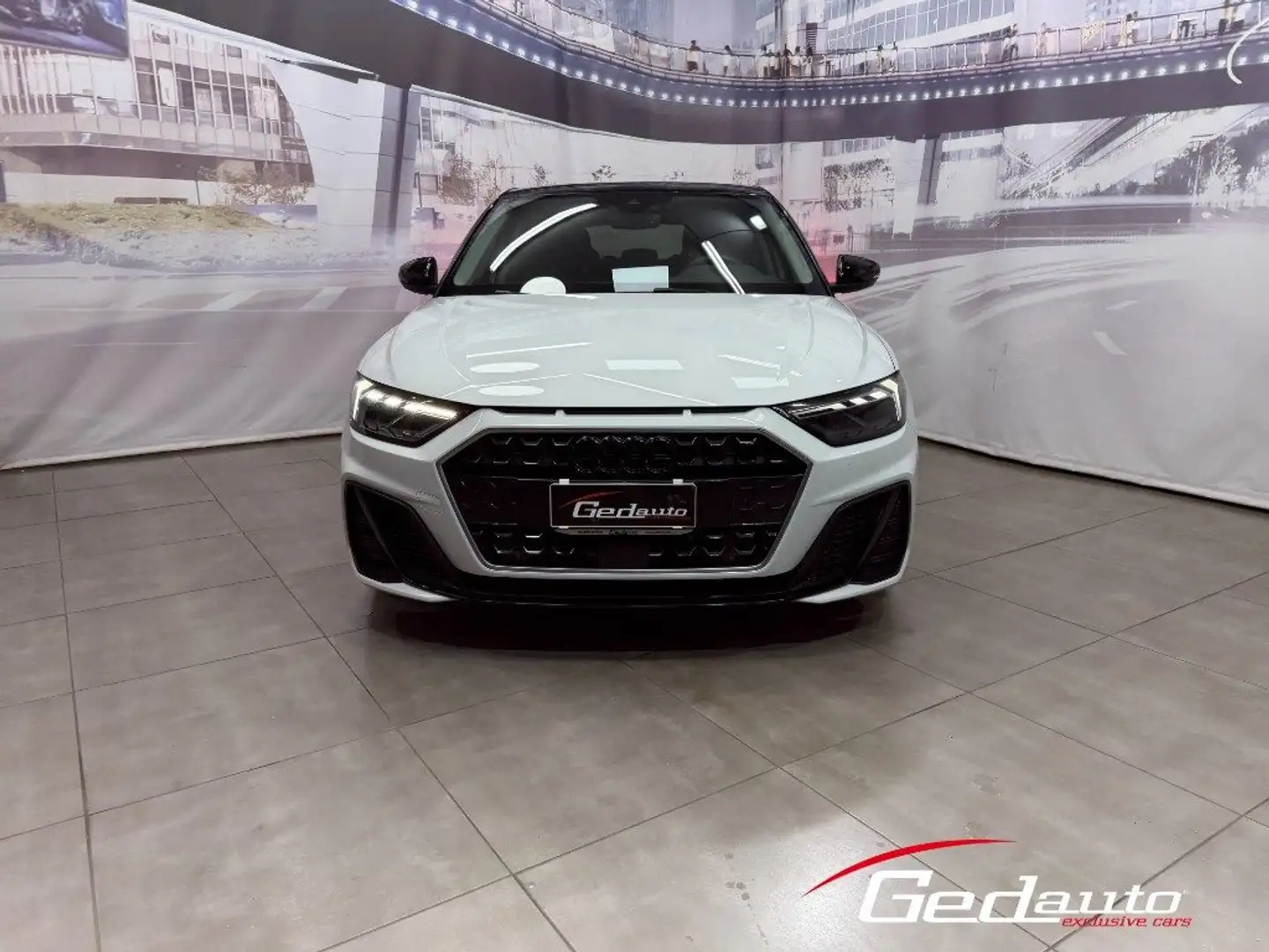 Audi A1 SPB 25 TFSI S tronic S line edition BLACK EDITION Blanc - 1