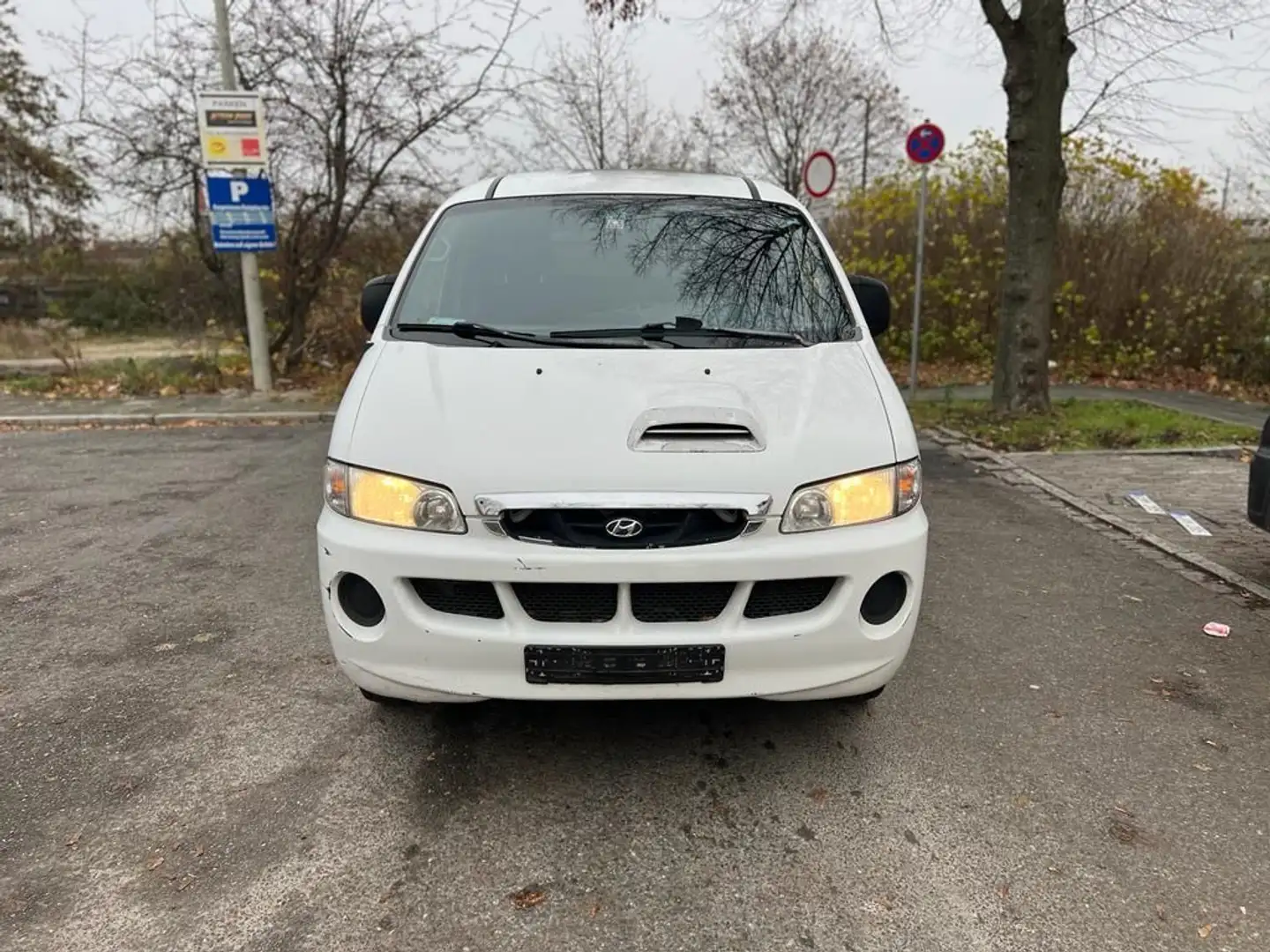 Hyundai H-1 Kasten Fehér - 2