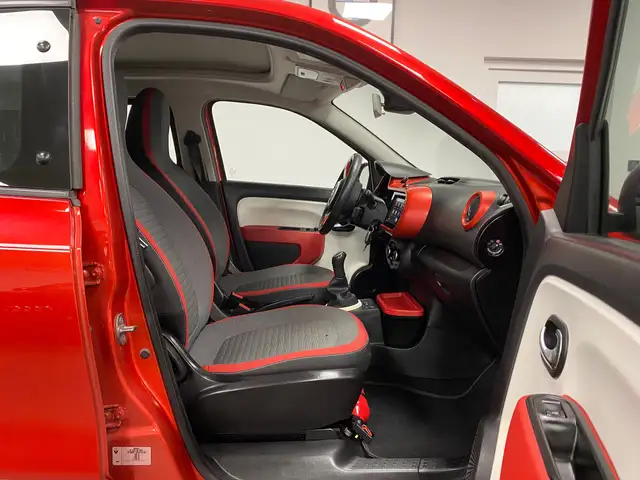 Renault Twingo view 23