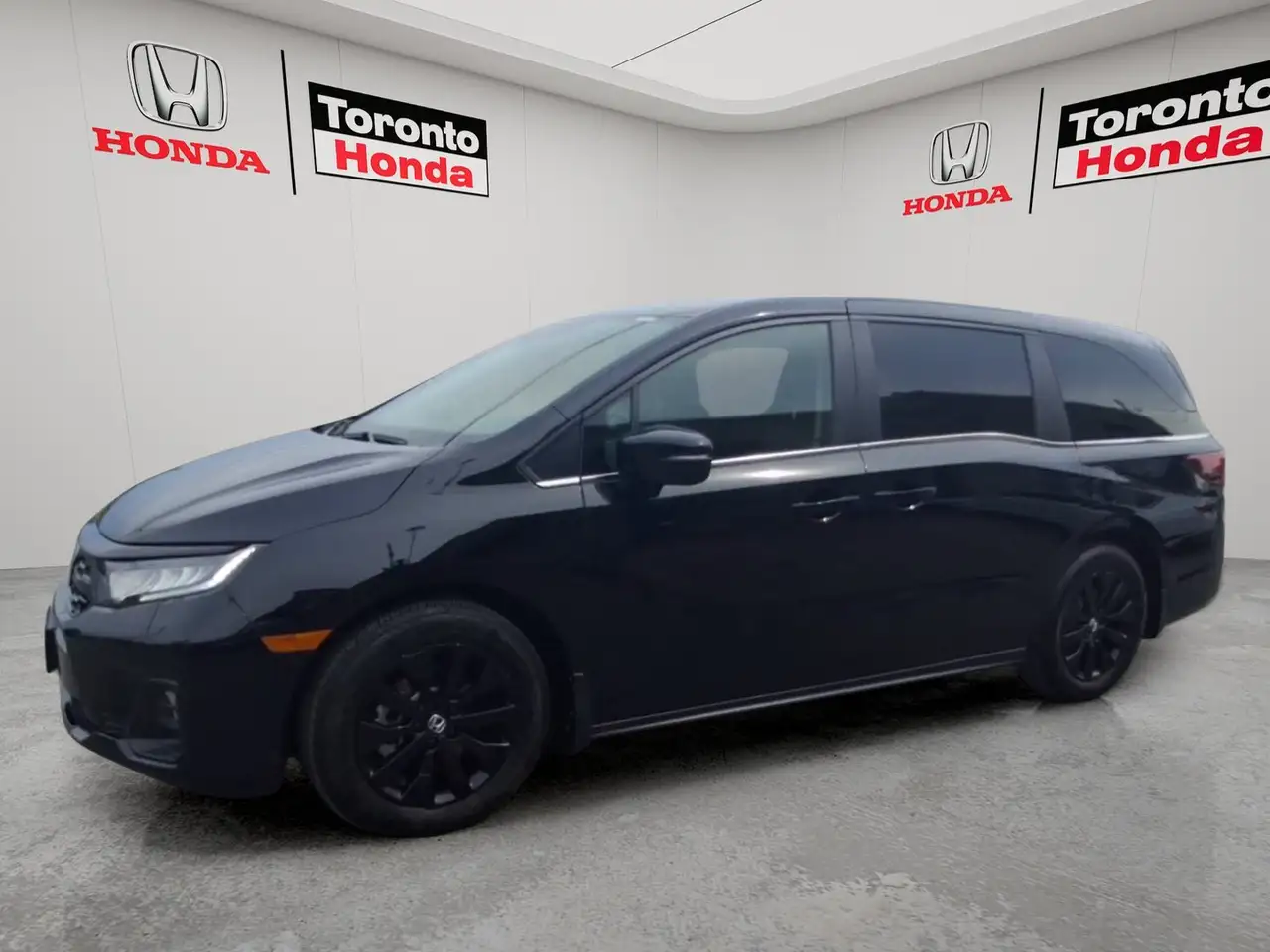 Honda Odyssey снимка Honda Odyssey