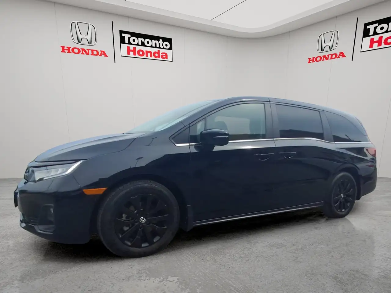 Honda Odyssey снимка Honda Odyssey
