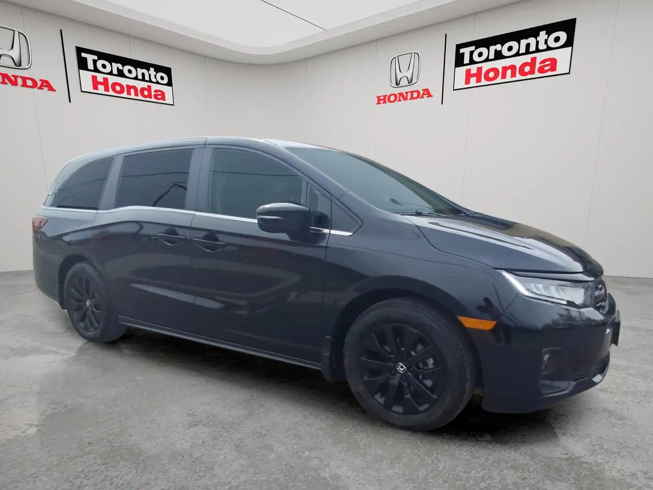 Honda Odyssey снимка Honda Odyssey
