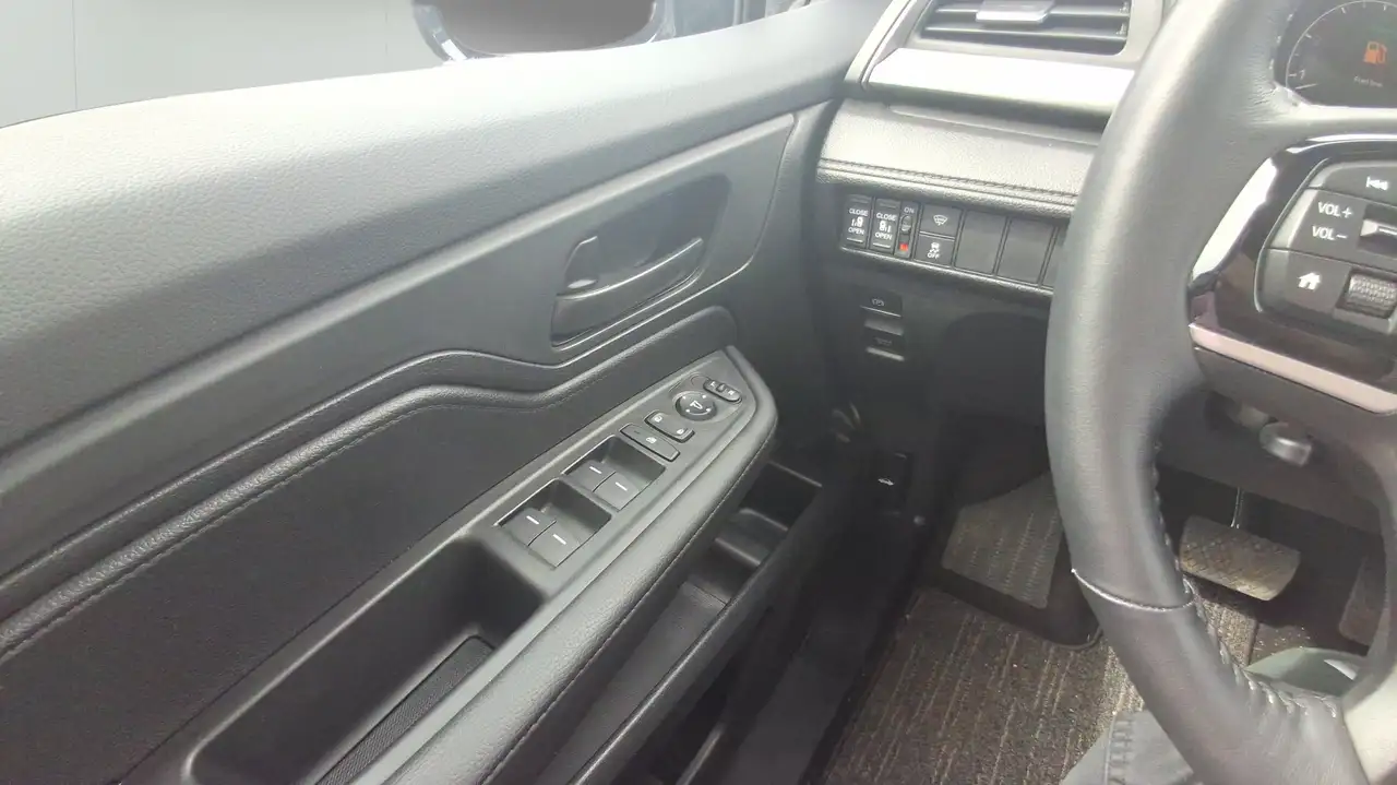 Honda Odyssey снимка Honda Odyssey