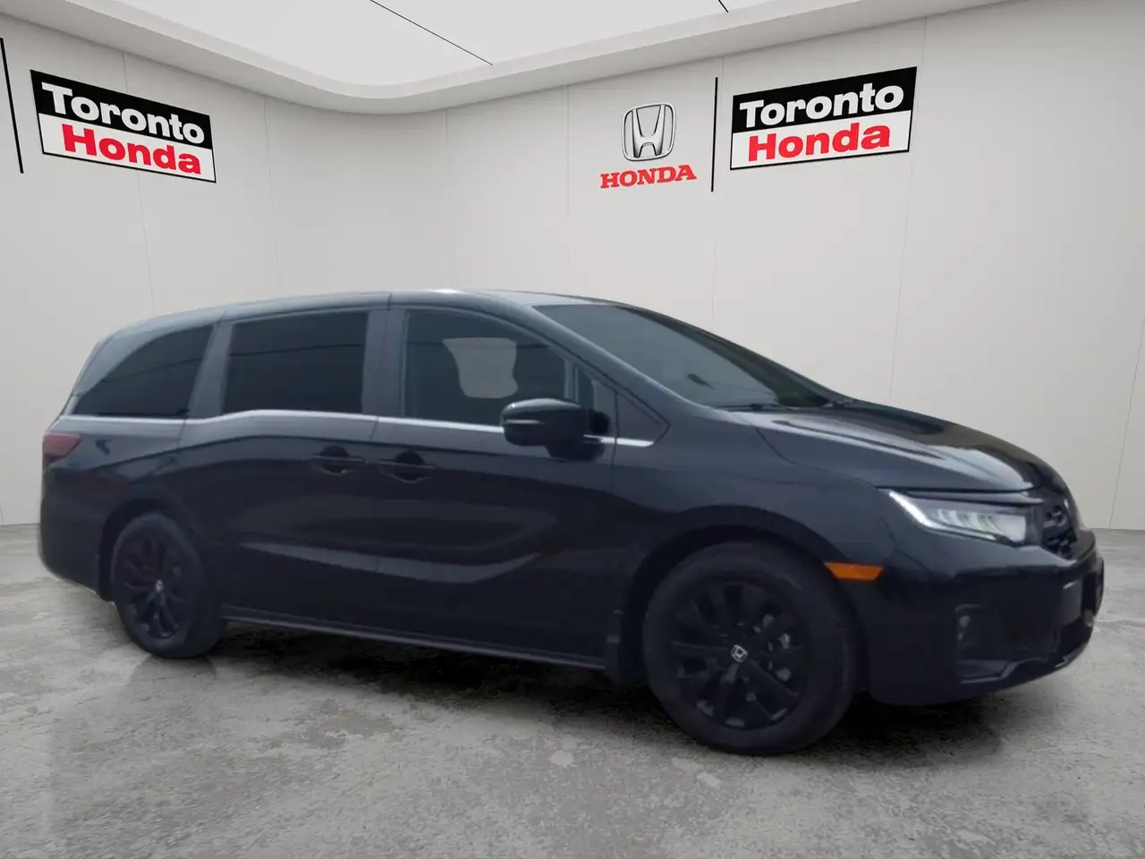 Honda Odyssey снимка Honda Odyssey