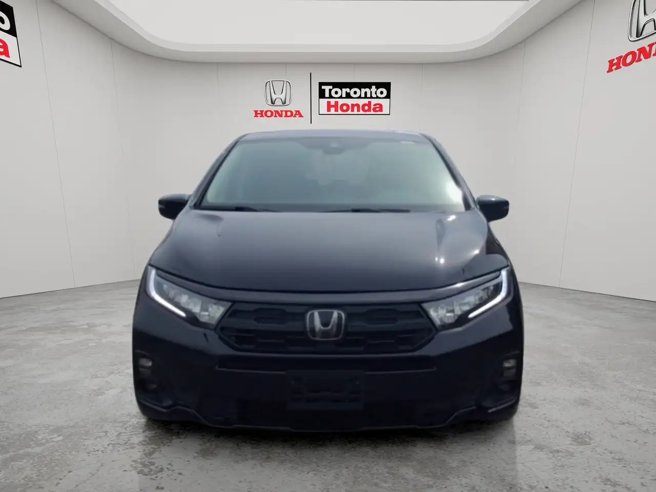 Honda Odyssey снимка Honda Odyssey