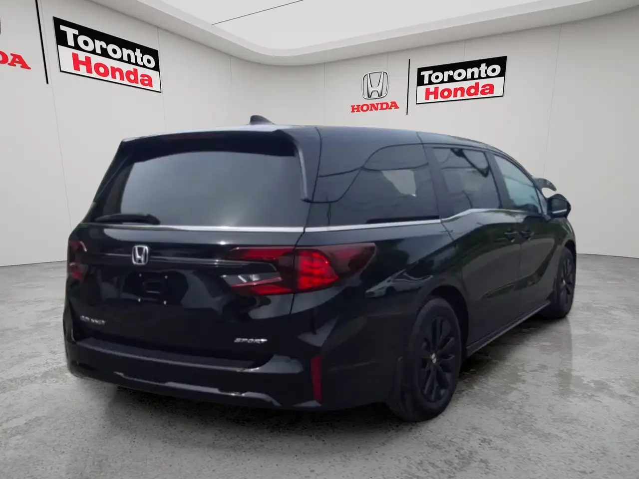 Honda Odyssey снимка Honda Odyssey