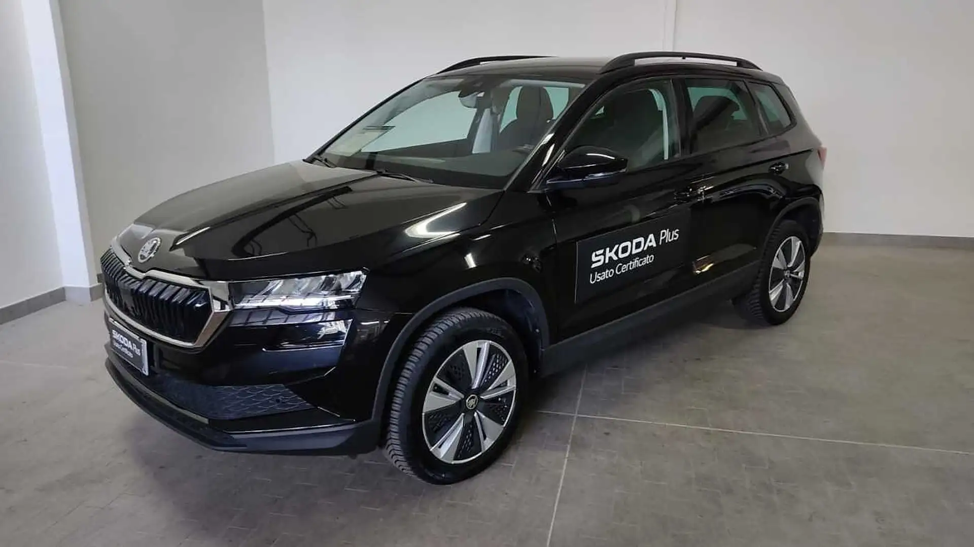 Skoda Karoq 2.0 TDI EVO SCR 115 CV DSG Executive Nero - 2