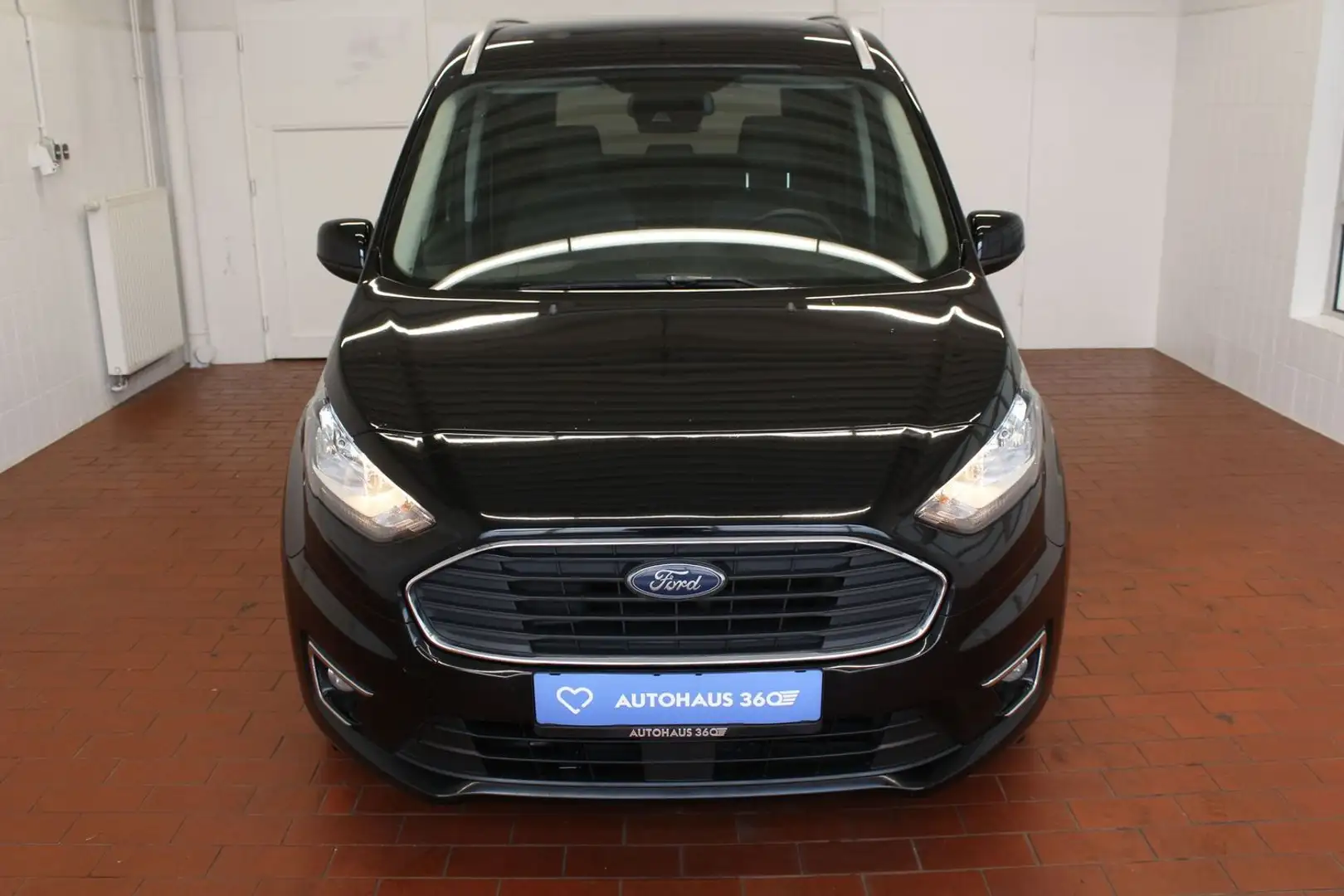 Ford Tourneo Connect Titanium DAB Navi Rückfahrkamera Schwarz - 2