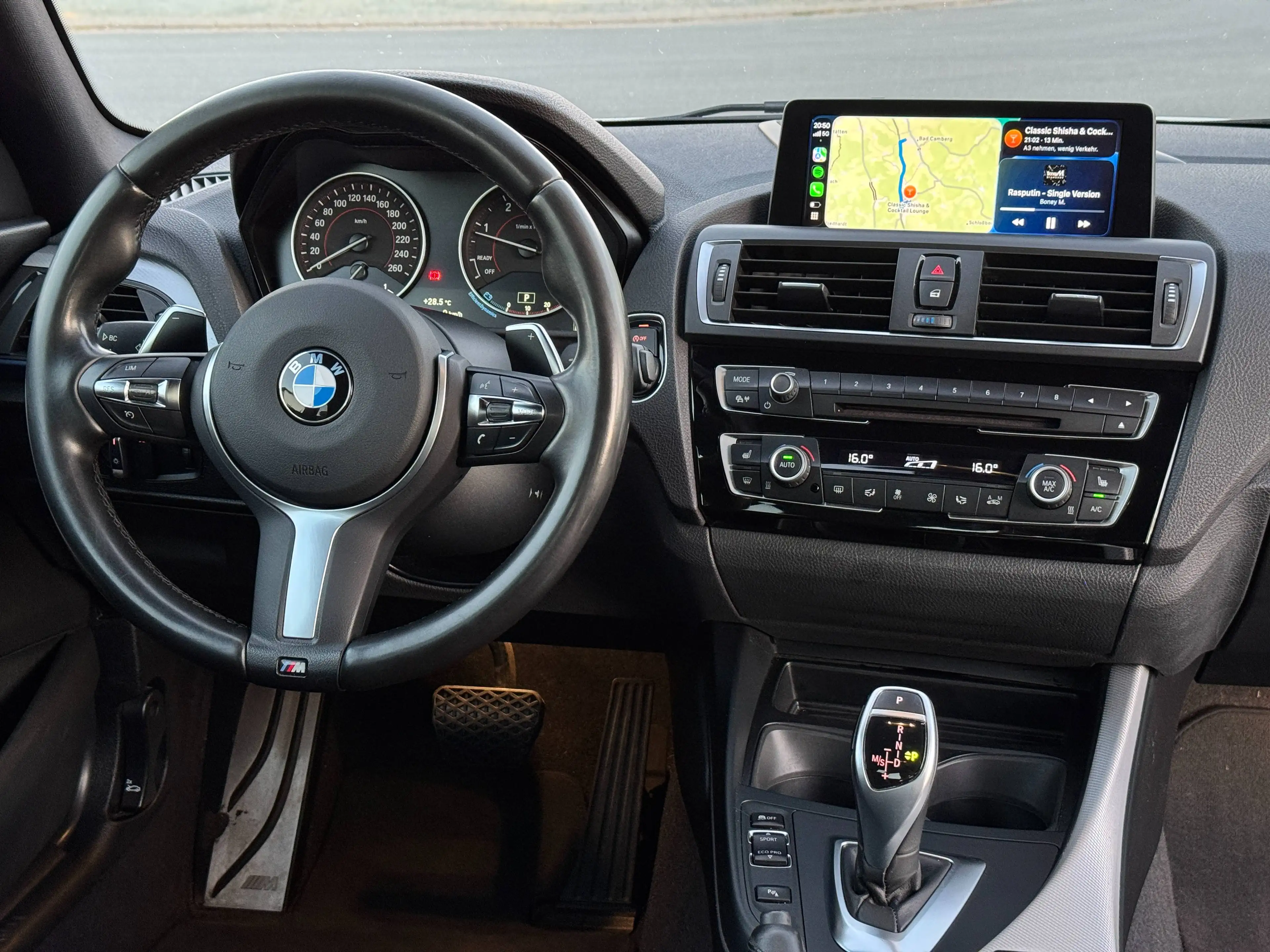 BMW 220 220 d M Sport — photo 13