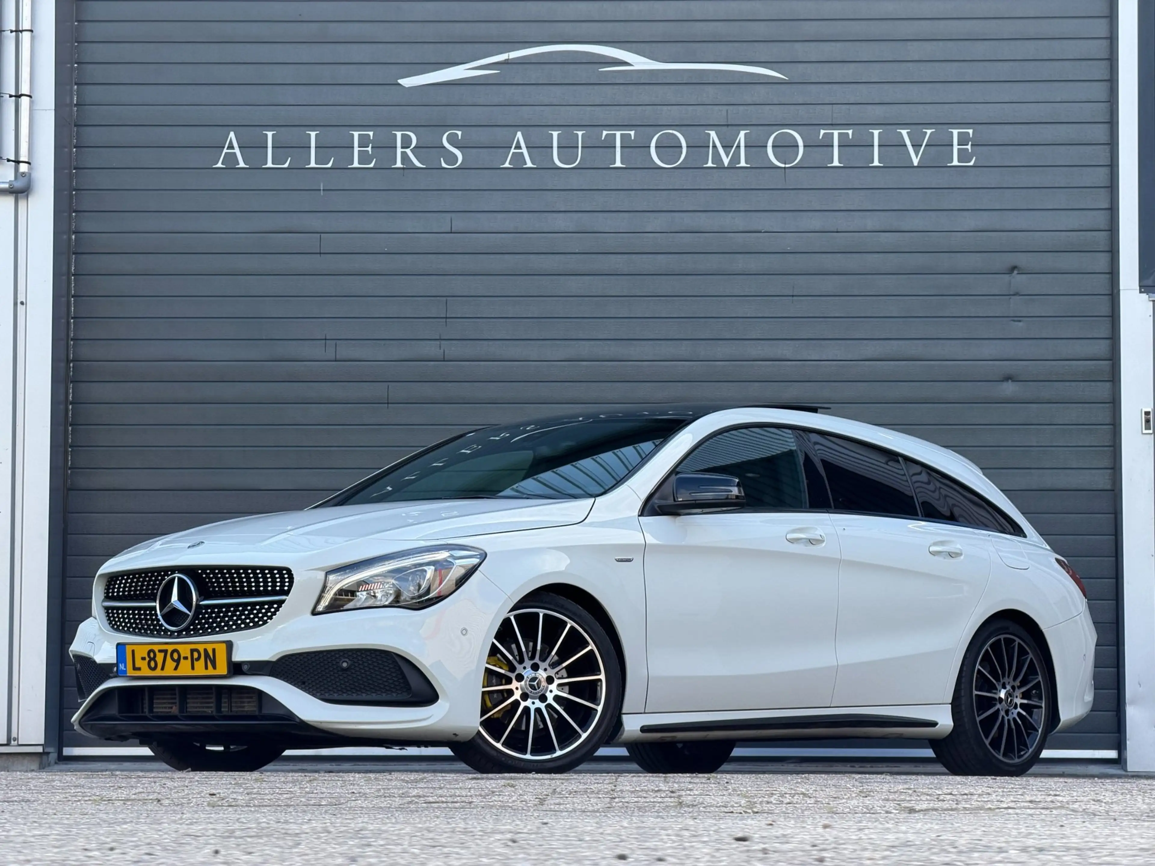 Mercedes-Benz CLA 200 Shooting Brake Prestige|AMG|PANO|TREKHAAK|EDITION — photo 3