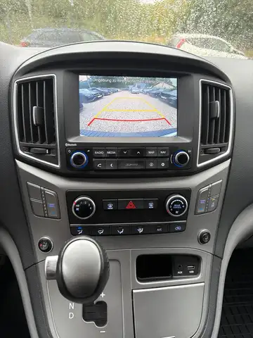 Hyundai H-1 view 11