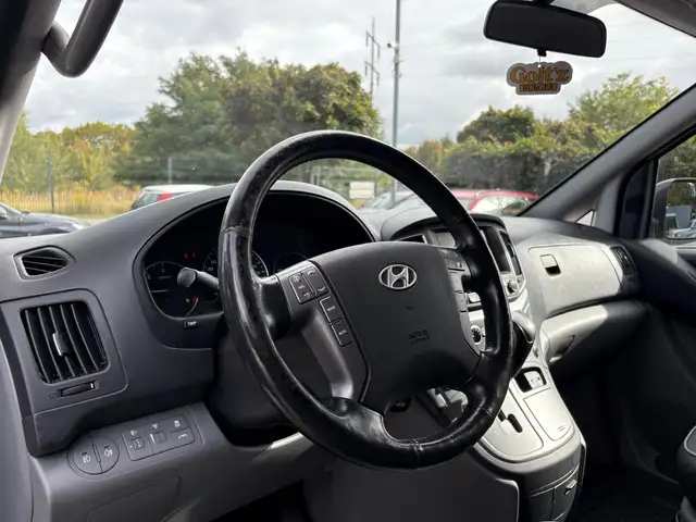Hyundai H-1 view 9