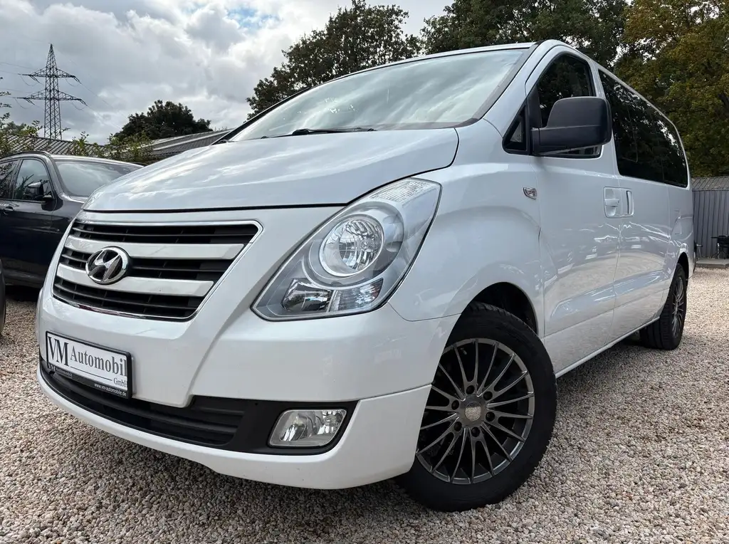 Hyundai H-1 2016 из Европы — купить под ключ