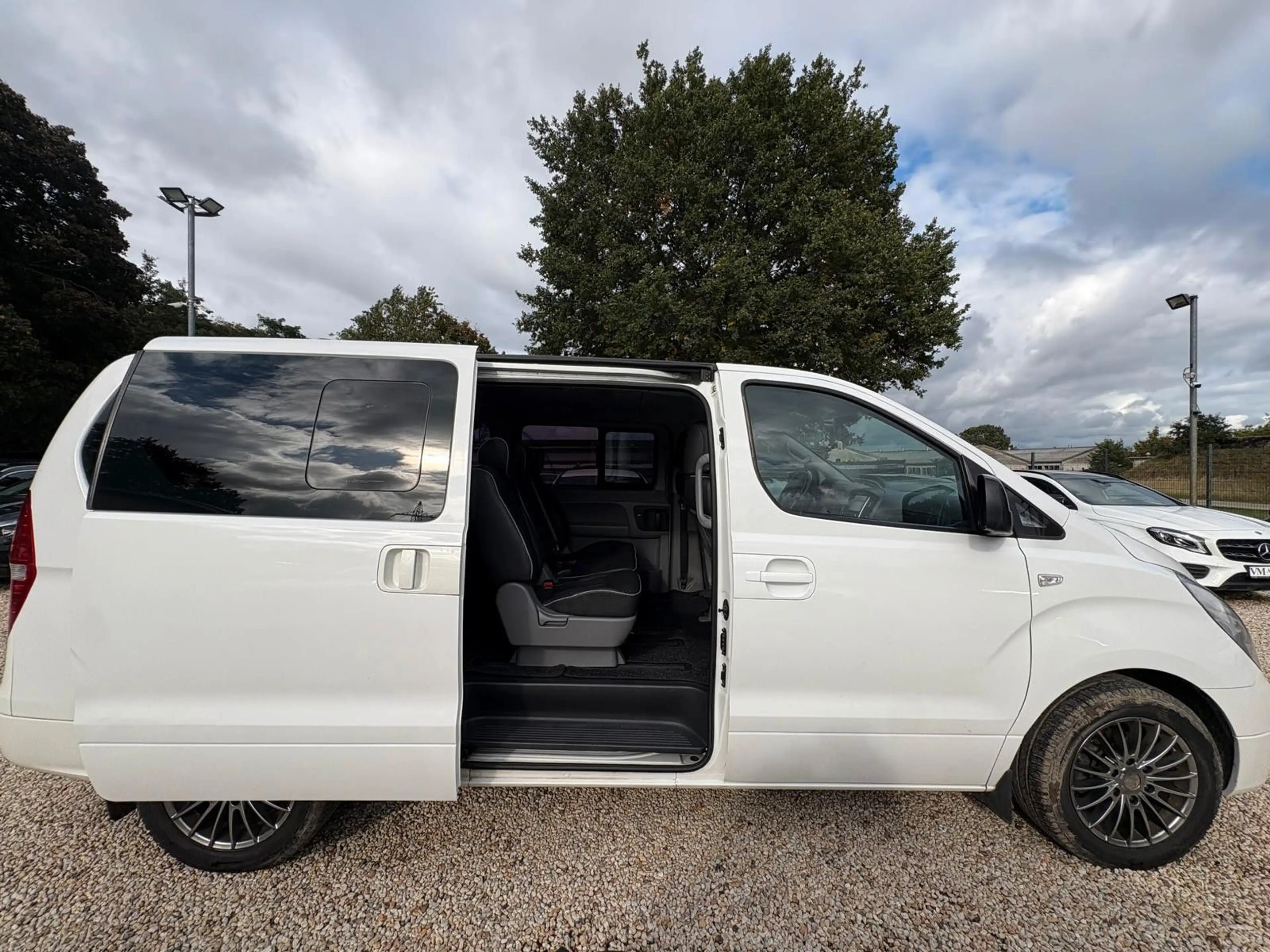 Hyundai H-1 Travel Comfort Kamera*Automatik*Navi*Tempo — photo 7