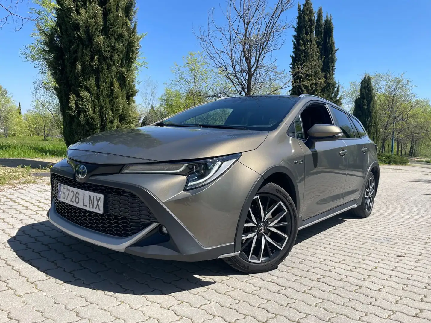 Toyota Corolla Touring Sports Trek e-CVT 180H 2.0 180cv. *IVA ded Amarillo - 1