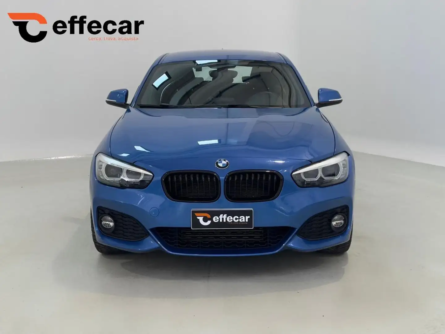 BMW 118 d xDrive 5p. Msport Blau - 2