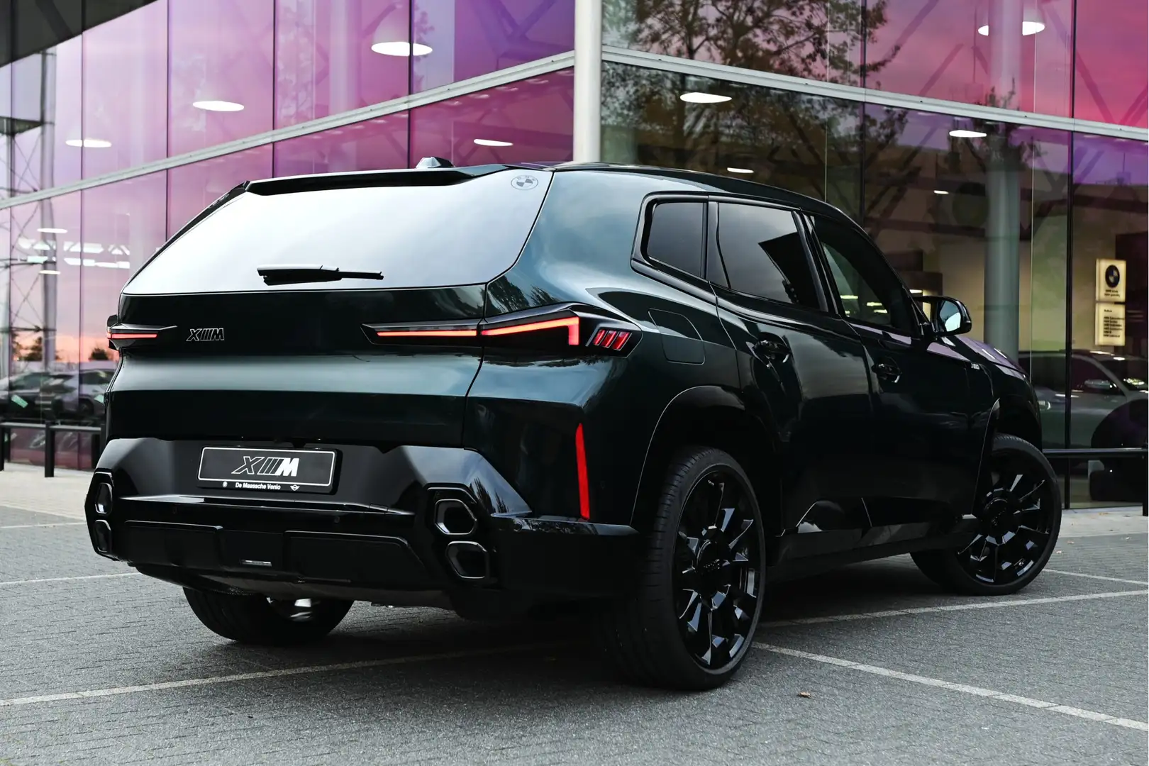 BMW XM PHEV 50e High Executive Automaat / Trekhaak / Mass Groen - 2