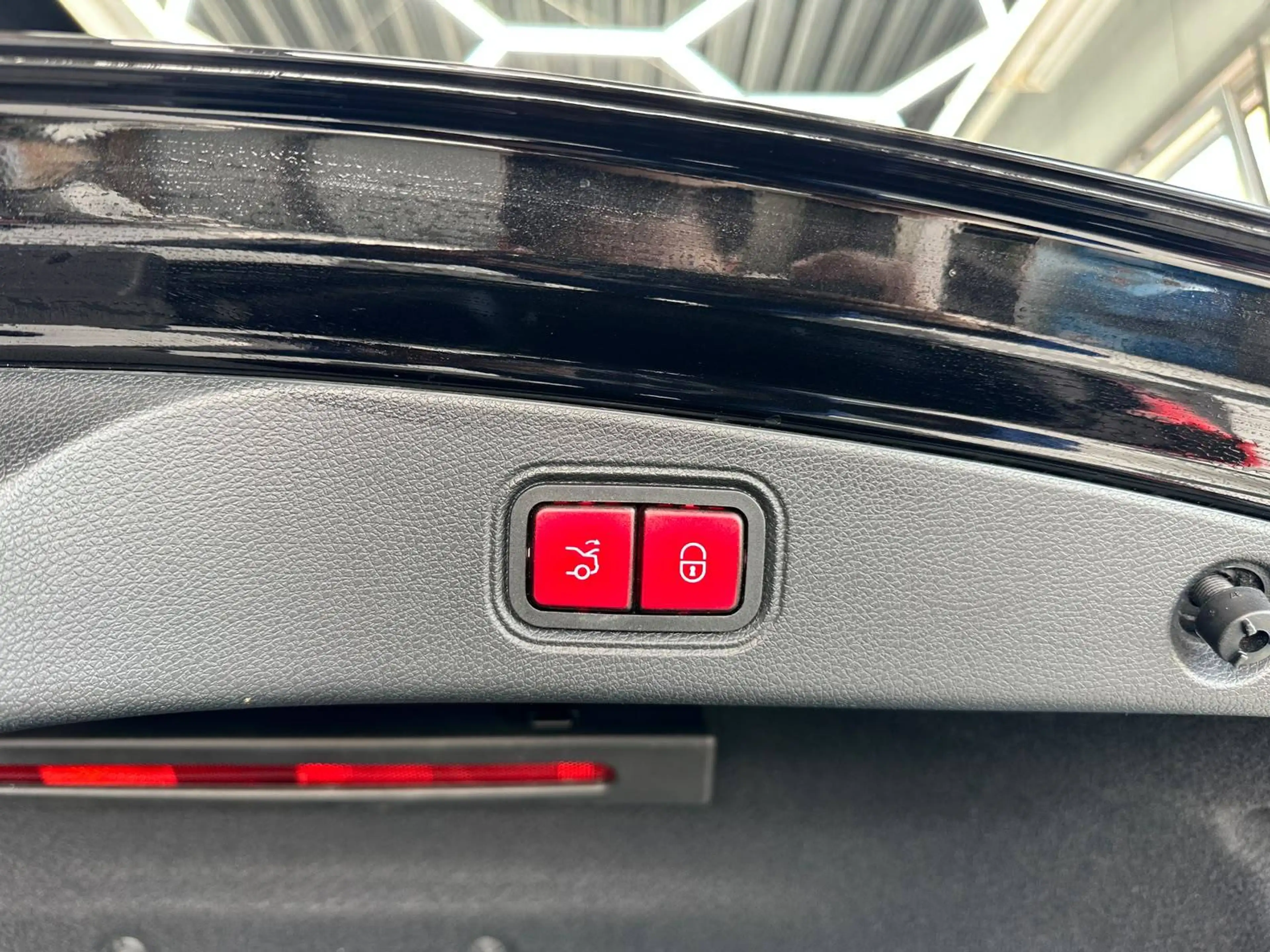 Mercedes-Benz E 200 E 200 (238.342) — photo 10