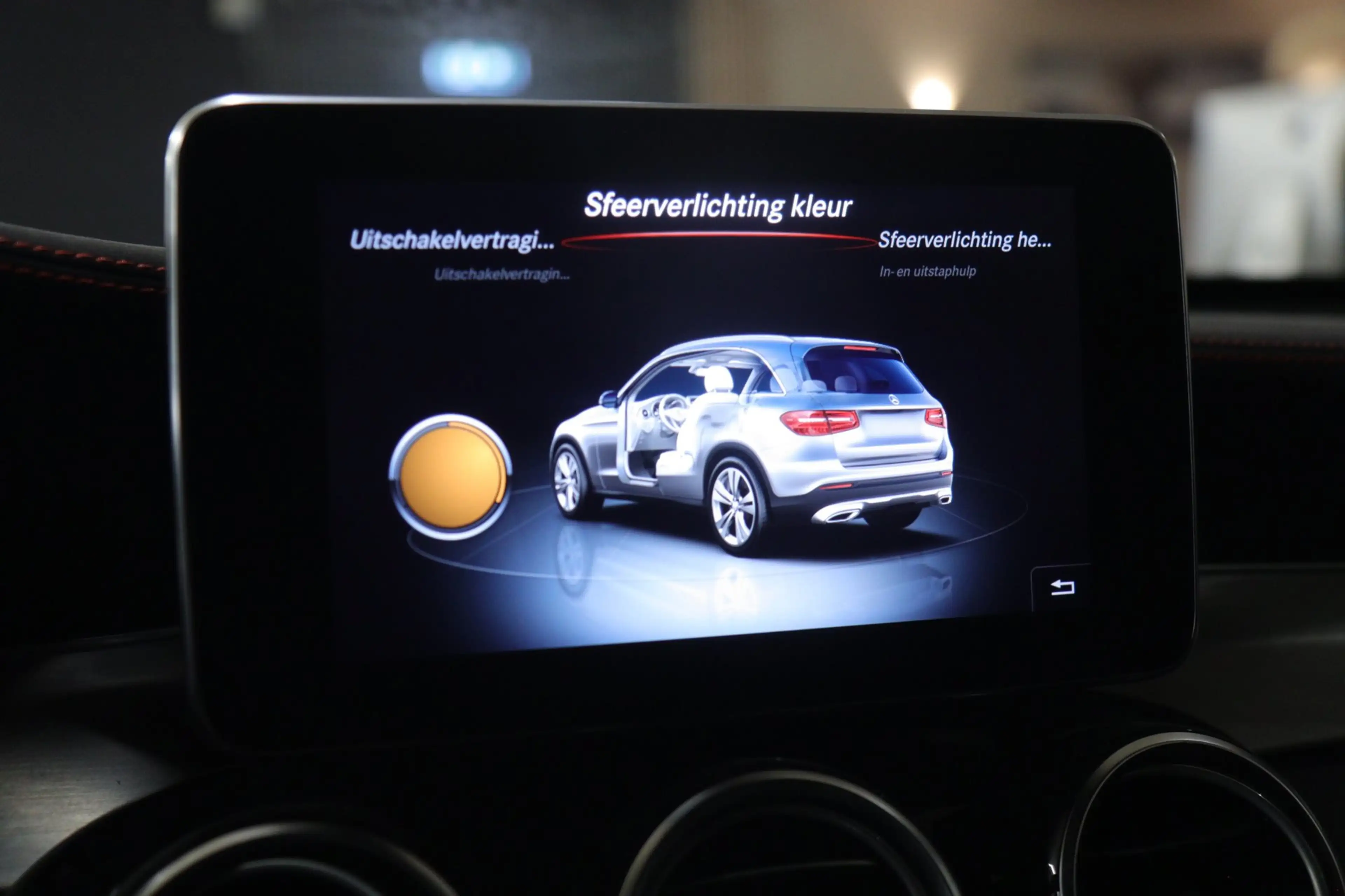 Mercedes-Benz GLC 43 AMG 4MATIC PANODAK/LANEASSIST/LUCHT/MEM/SFEER/VOL — photo 32
