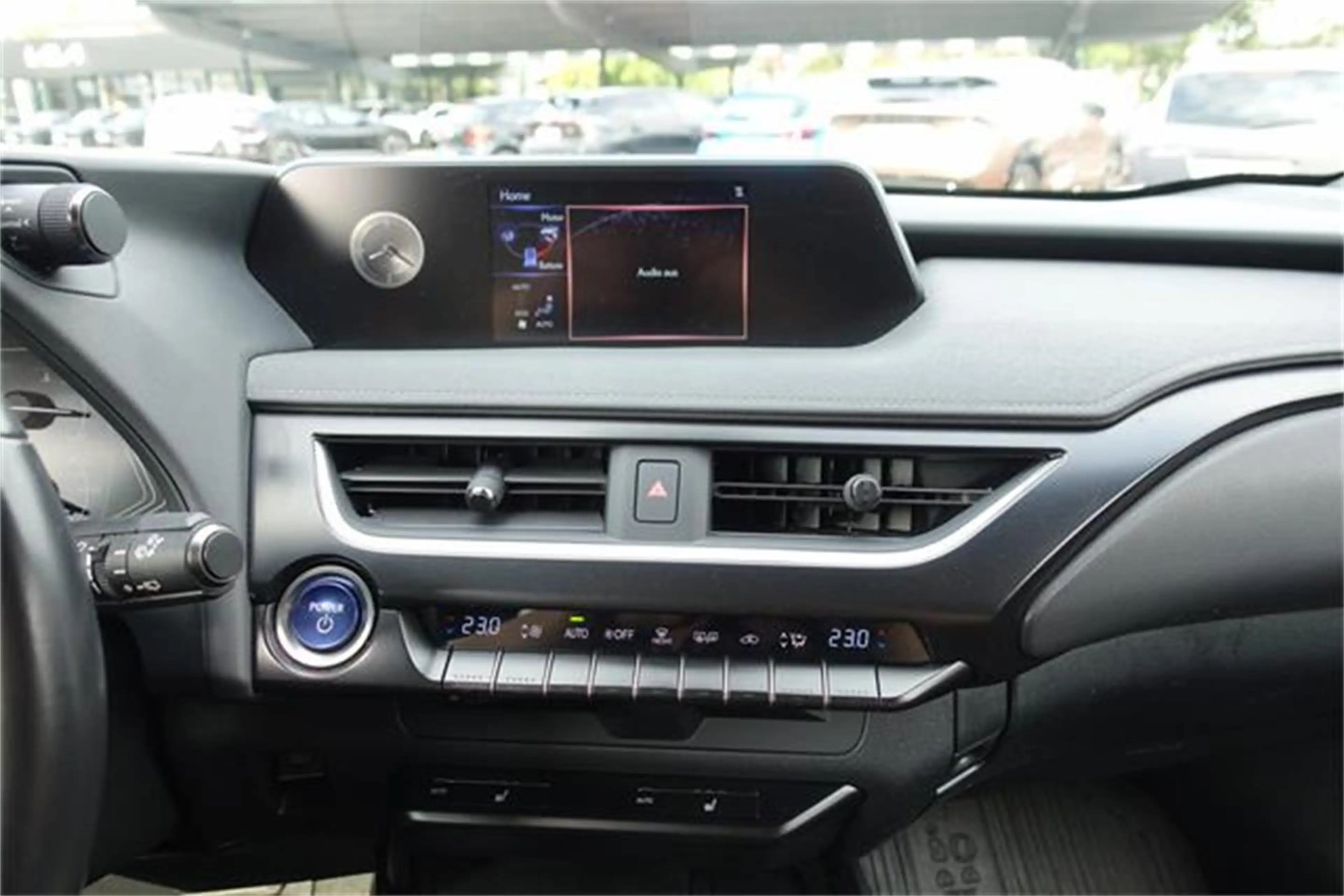 Lexus UX 250h Style+ Edition 1,4kWh Aut. — photo 6