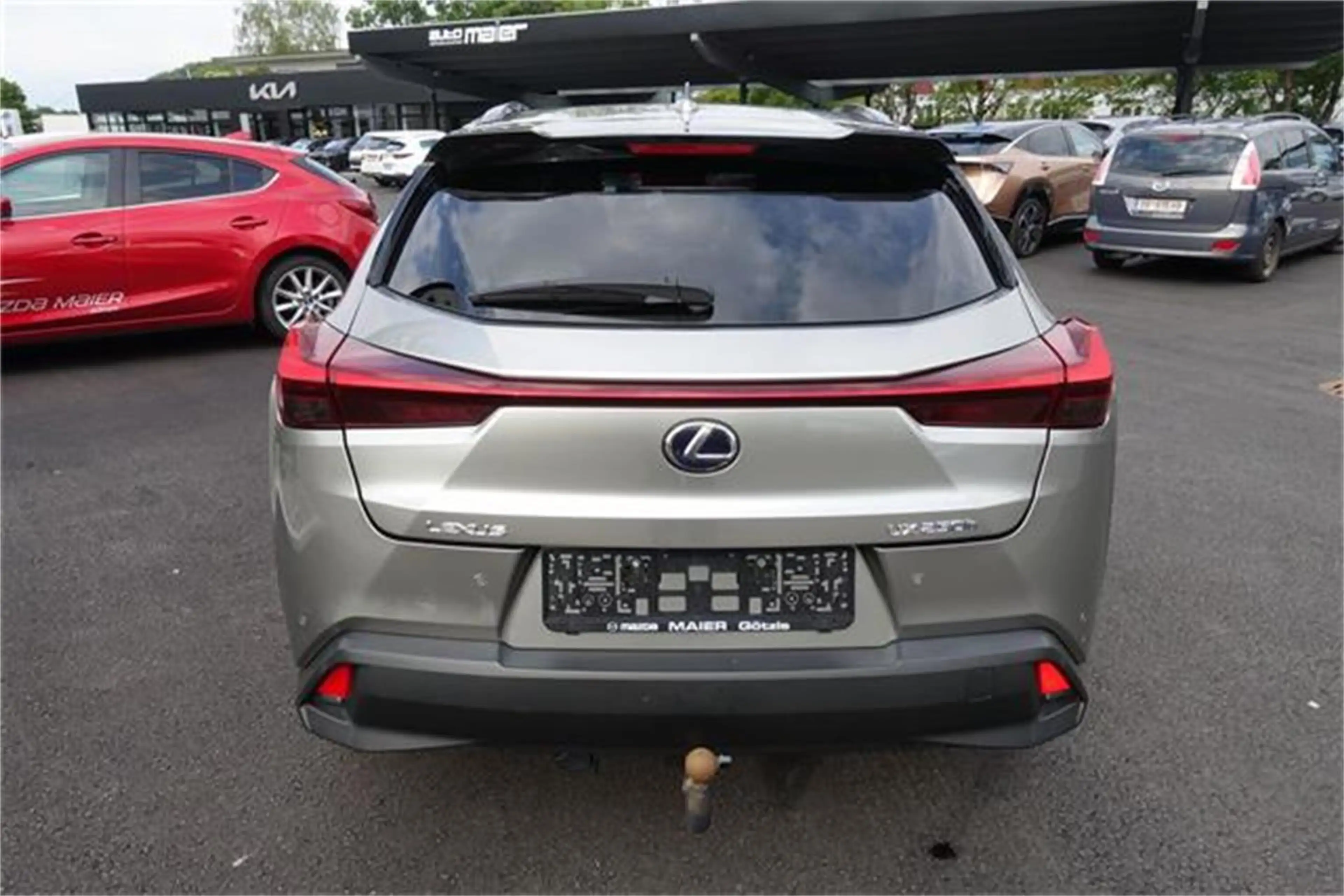 Lexus UX 250h Style+ Edition 1,4kWh Aut. — photo 2