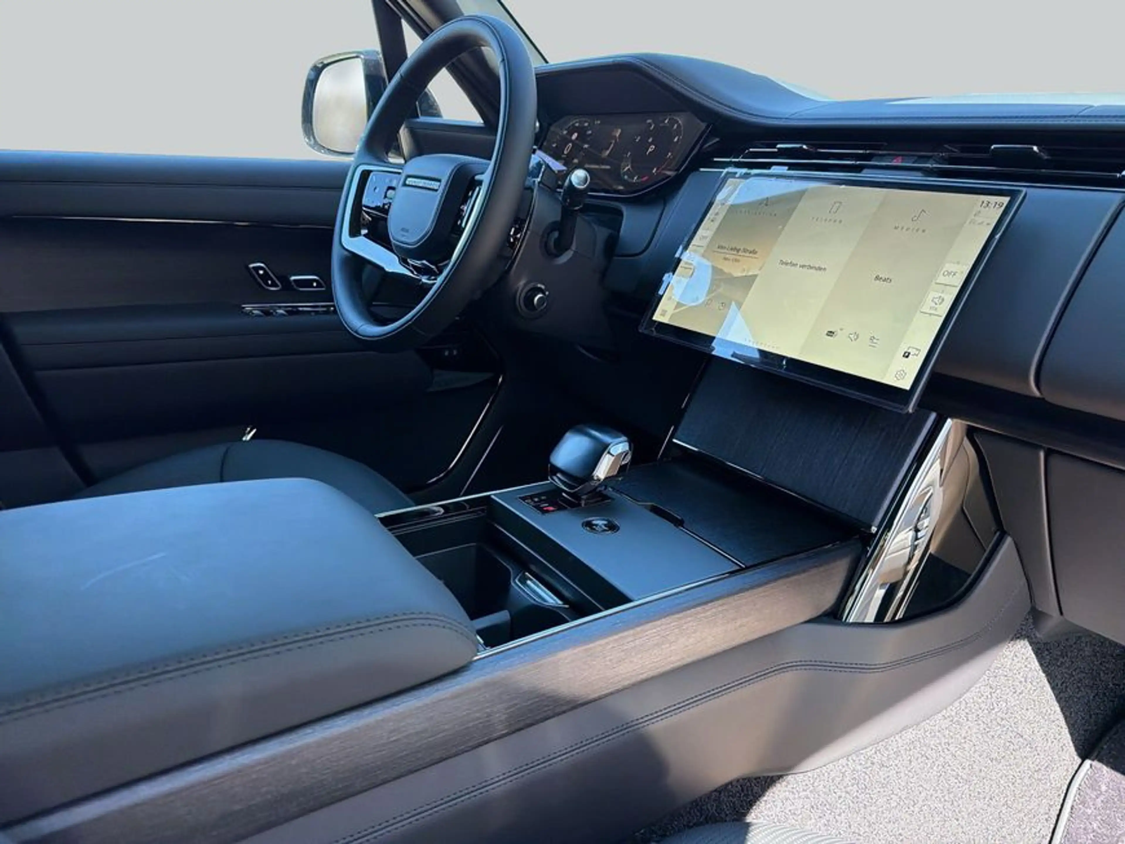 Land Rover Range Rover P615 SV Black 452 kW, 5-türig — photo 15
